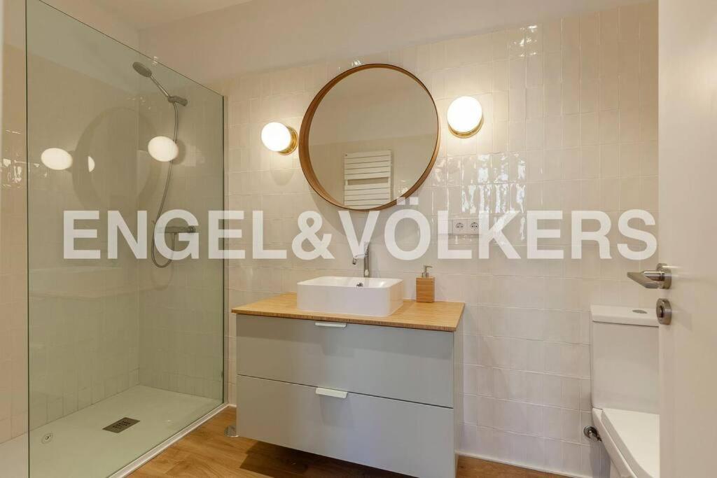 Moderno Apartamento En Pleno Centro Madrid Luaran gambar