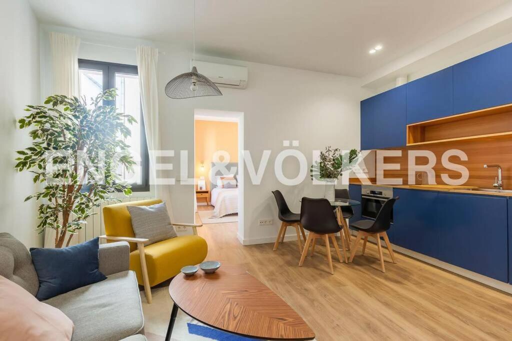 Moderno Apartamento En Pleno Centro Madrid Luaran gambar