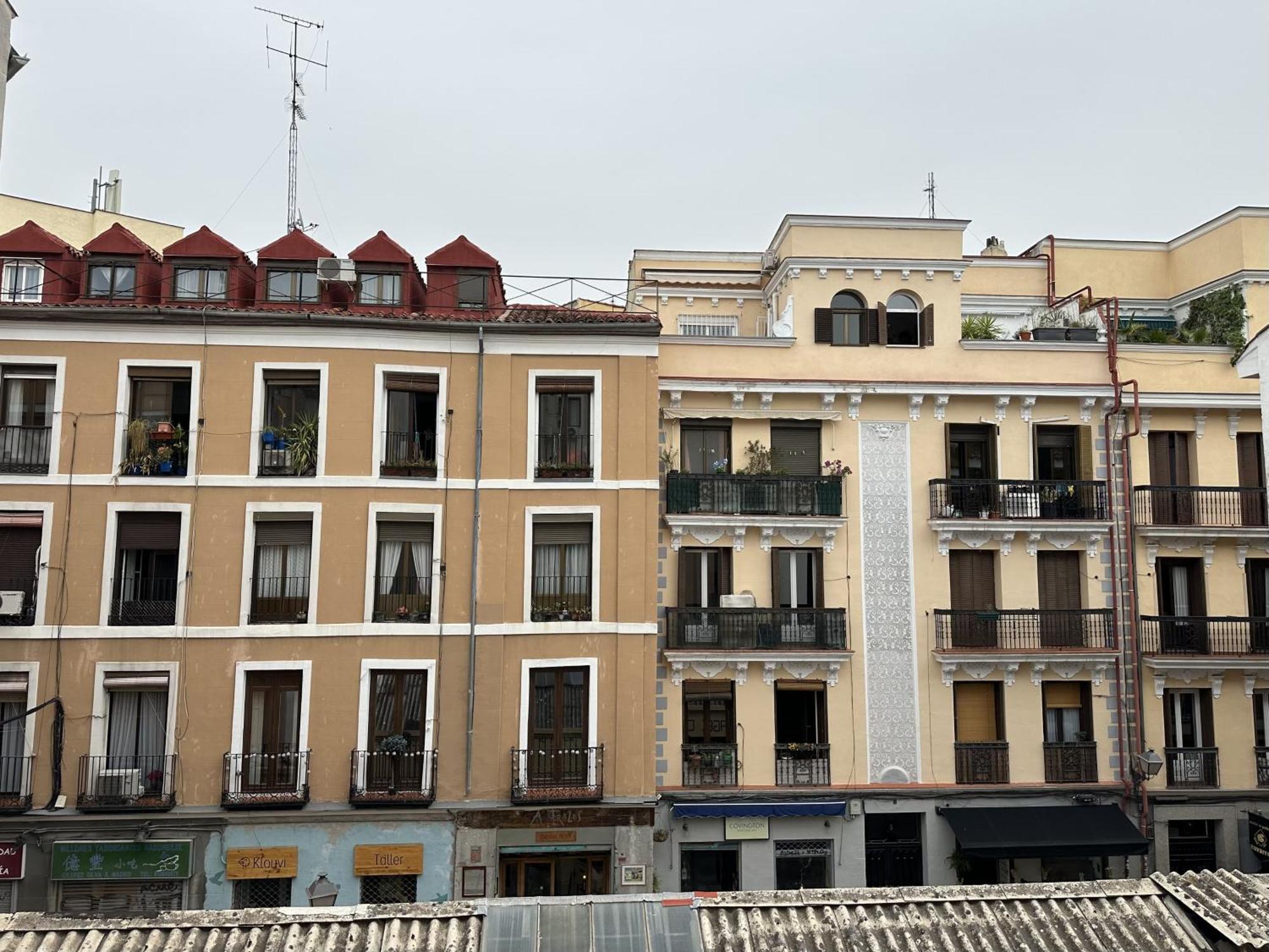 Moderno Apartamento En Pleno Centro Madrid Luaran gambar