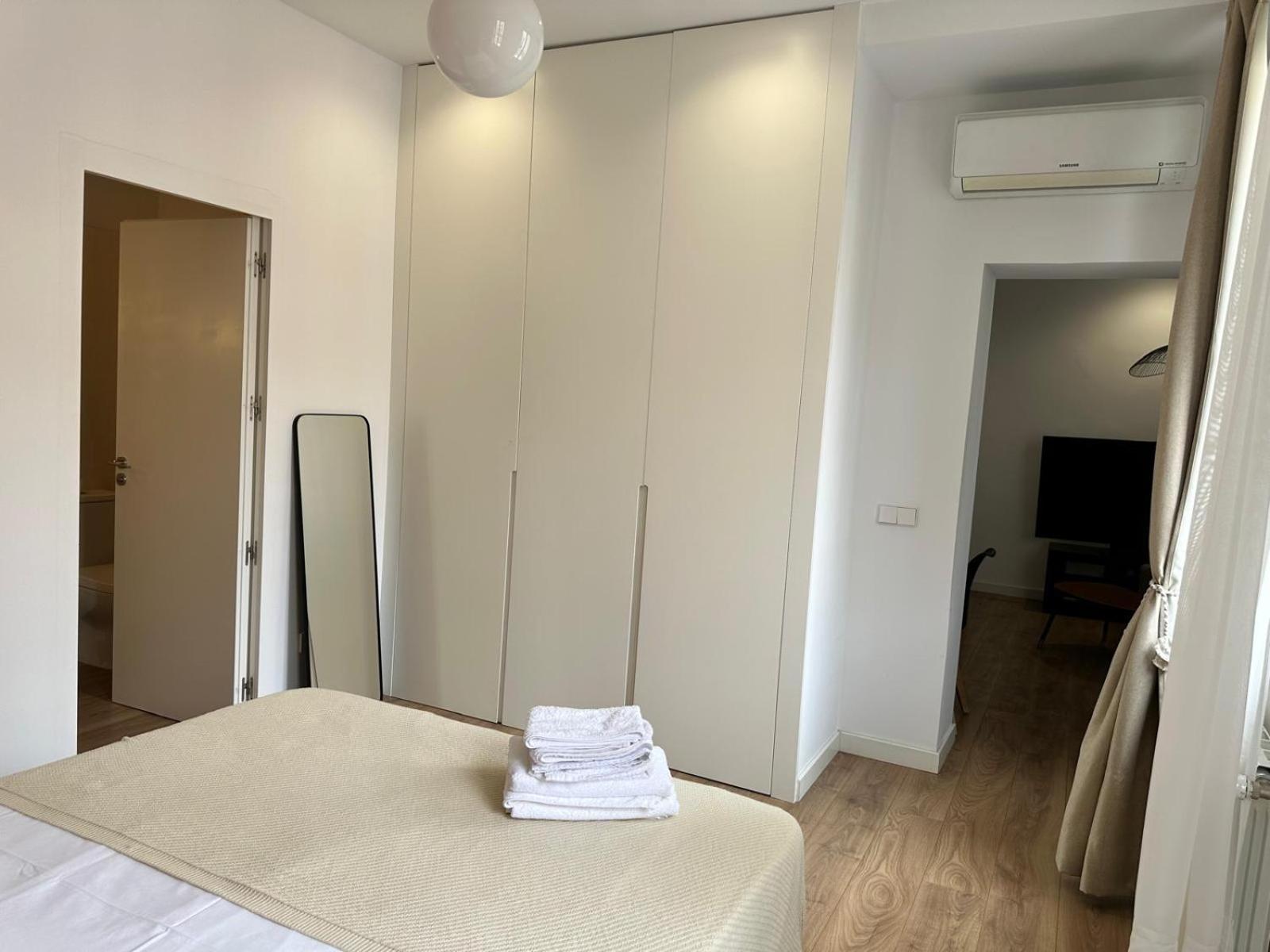 Moderno Apartamento En Pleno Centro Madrid Luaran gambar